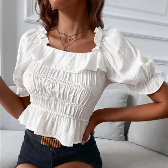 Tops - Square neck puff sleeve blouse